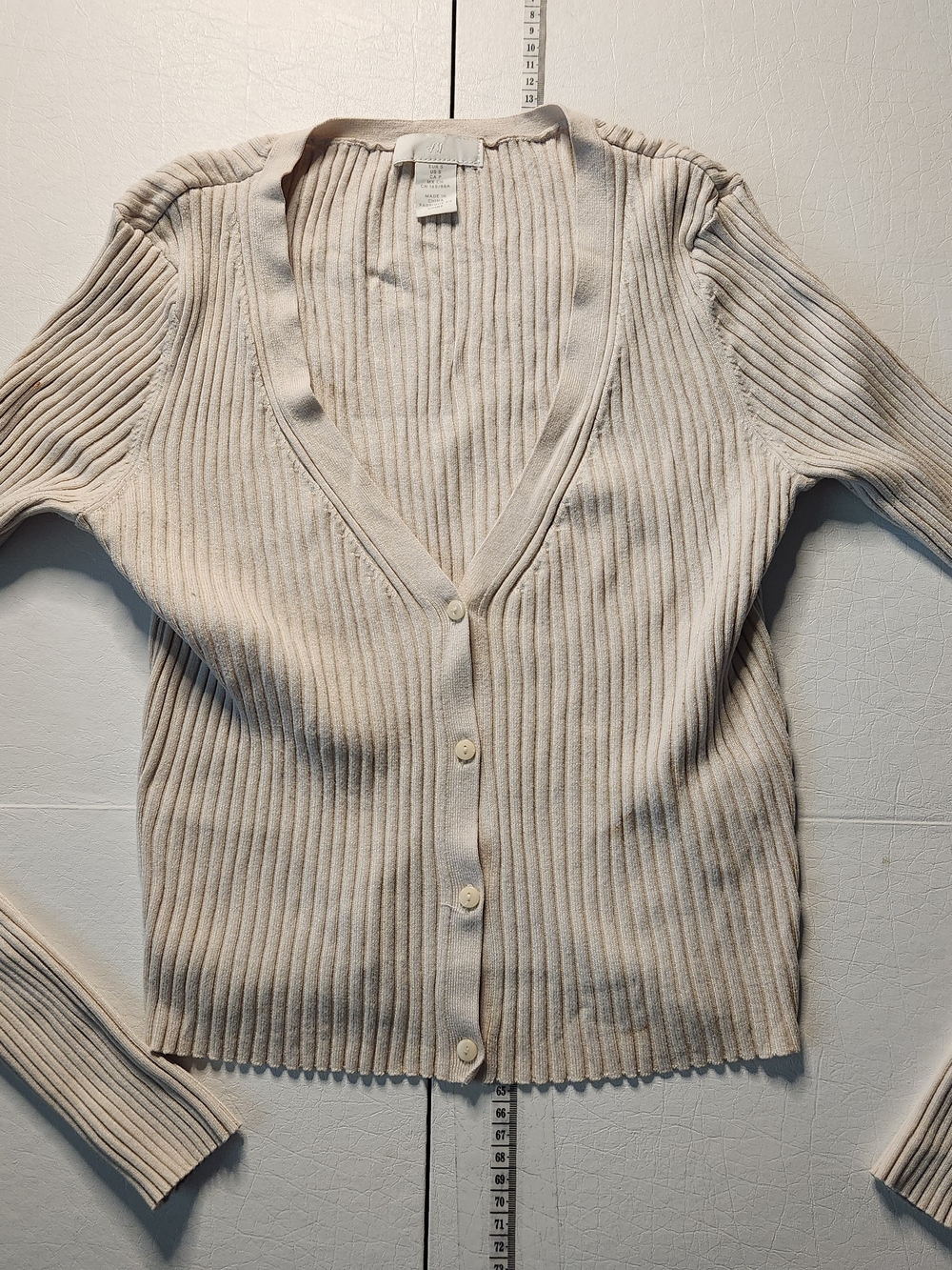 H&M Cream Ribbed V-Neck Button Cardigan - Picture 1 of 4